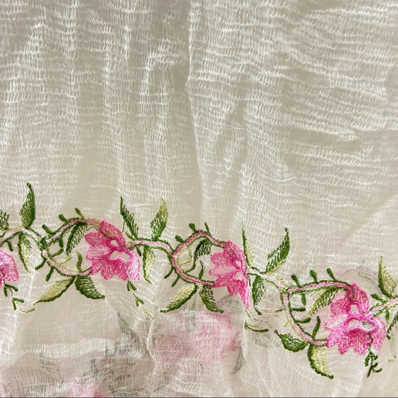 Pretty Embroidered Chiffon Dupatta/Chunni - Picture 4 of 6